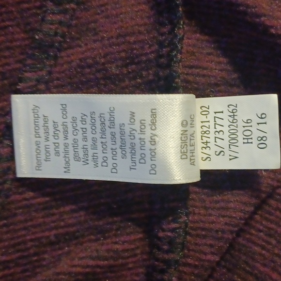 ATHLETA Striated Stow Reflector Pull- Over Plum Color Hoodie. Size M - Picture 11 of 14